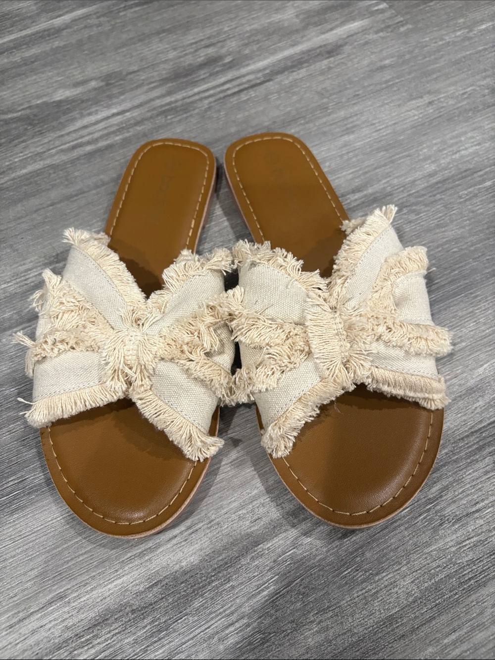 Boohoo Frayed Knot Slide Sandals in Tan & Cream. Never worn!